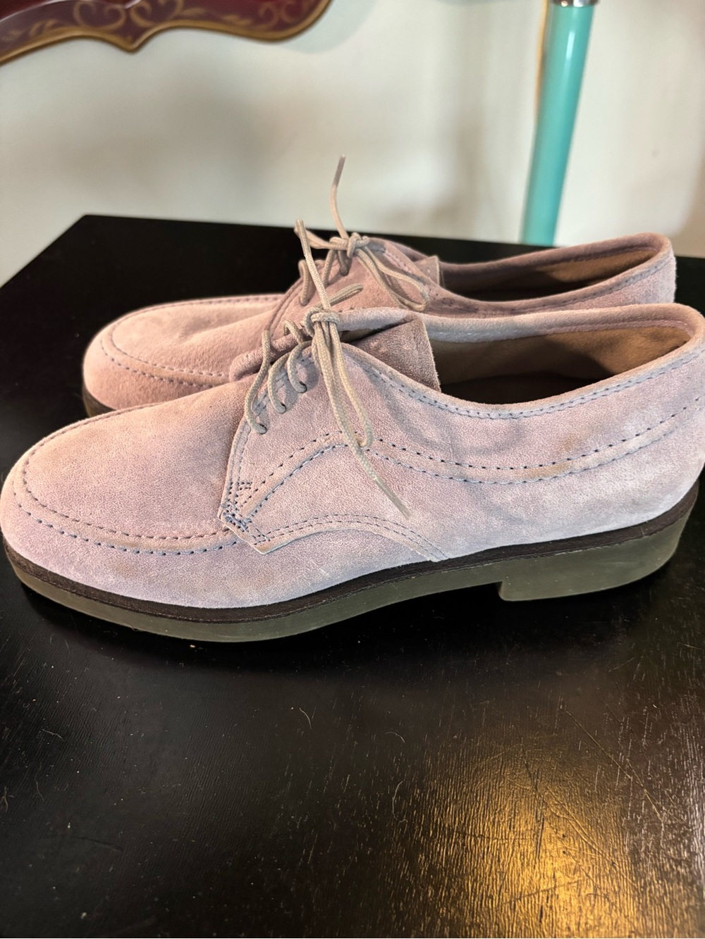Hush Puppies Women's Suede Lace-Up Flats Light Geay